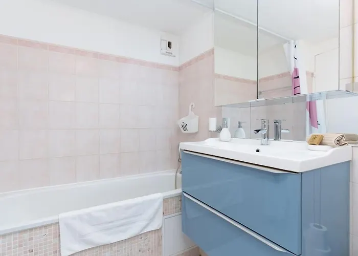 Appartamento Le Calmette By Apirent #central #lumineux #calme #wifi *